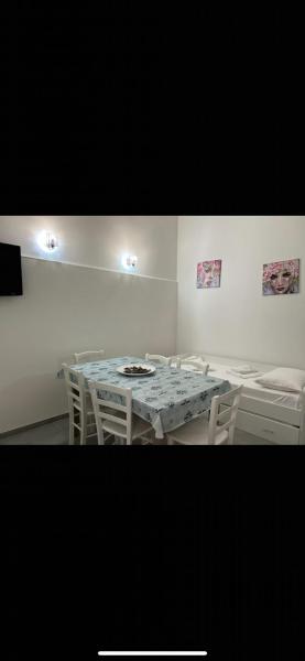 Modern Apartment in Naples with Fenced Garden, 60 m²